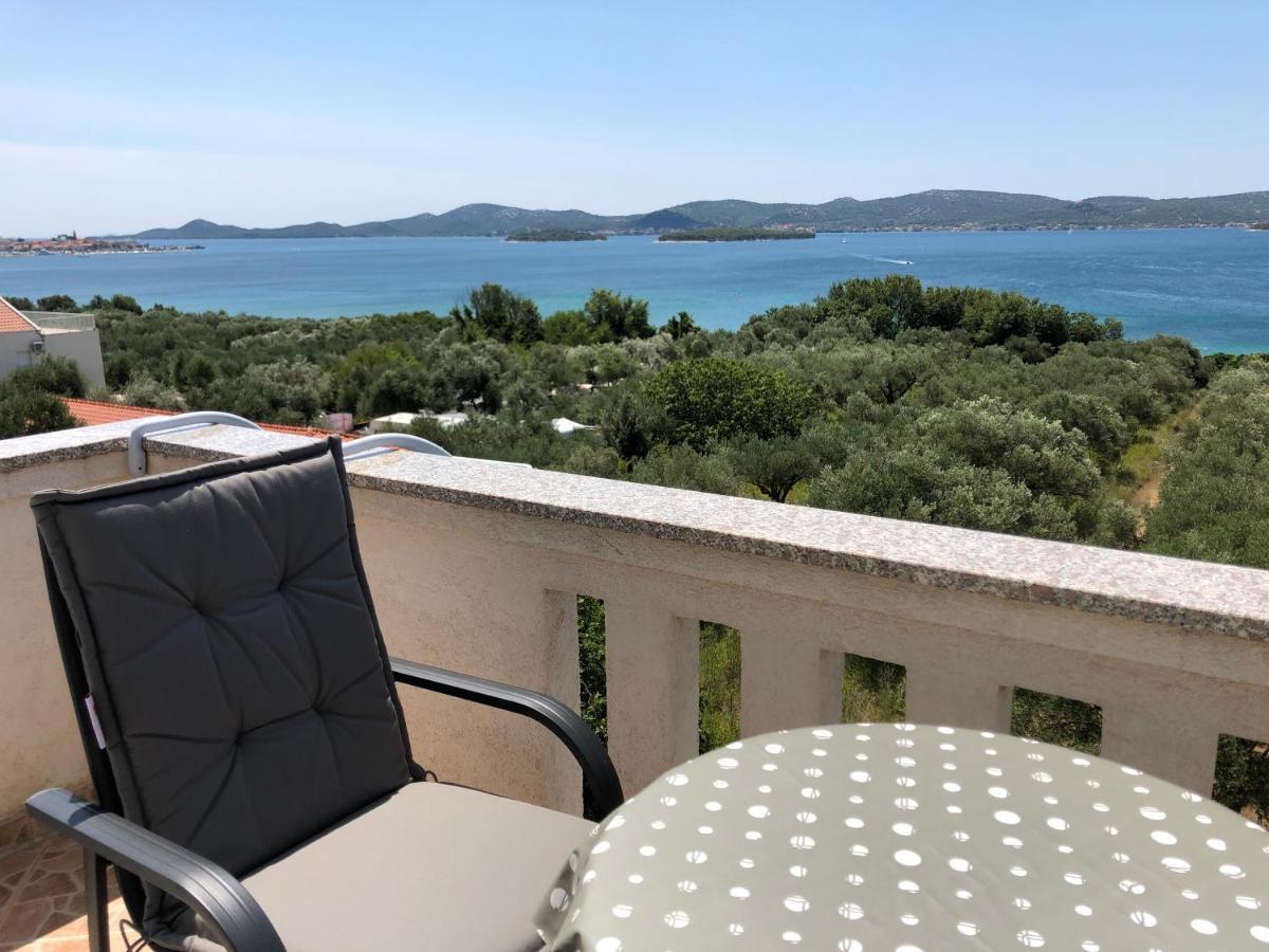 Apartments Delfini Sveti Filip i Jakov Zewnętrze zdjęcie