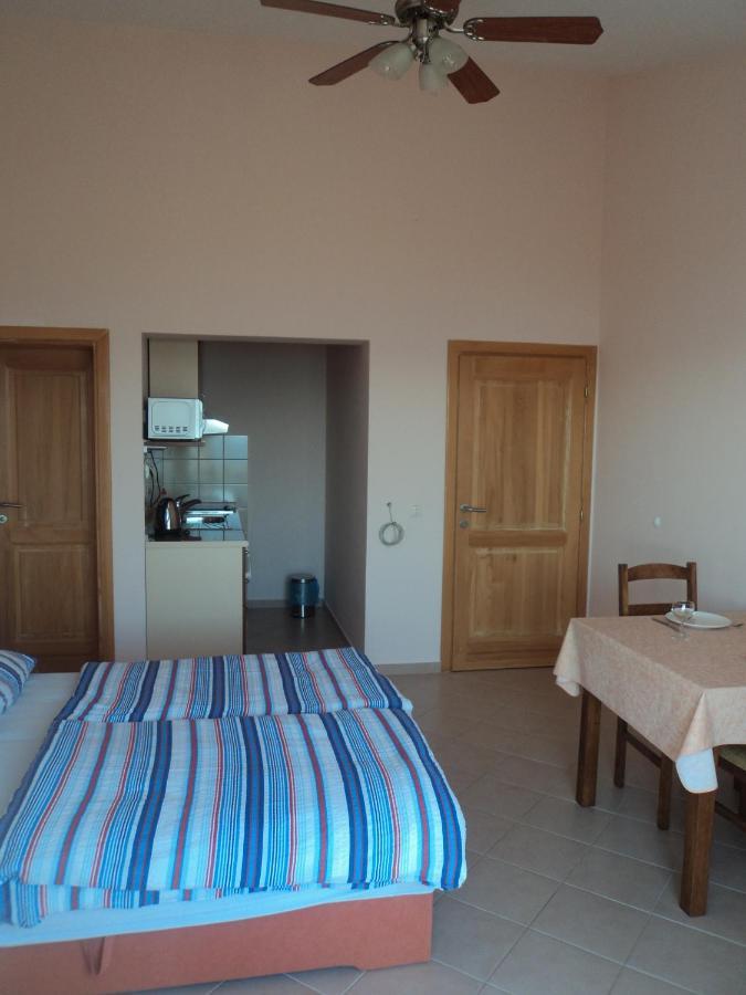 Apartments Delfini Sveti Filip i Jakov Zewnętrze zdjęcie
